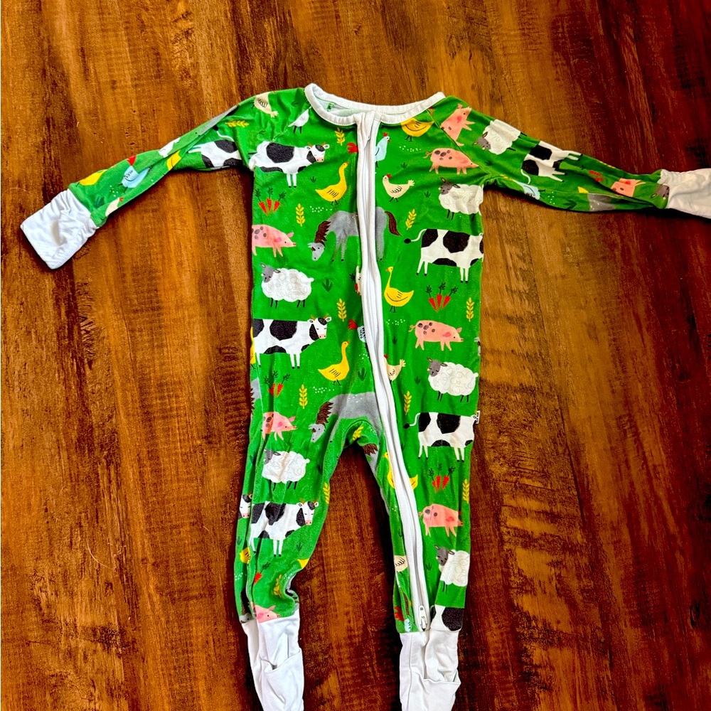 Little Sleepies Farm 6-12 month Zippy